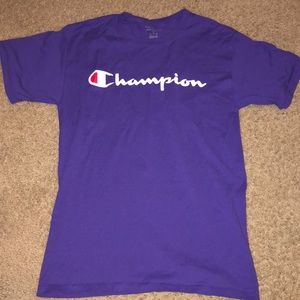 Champion tee shirt (small in mens)